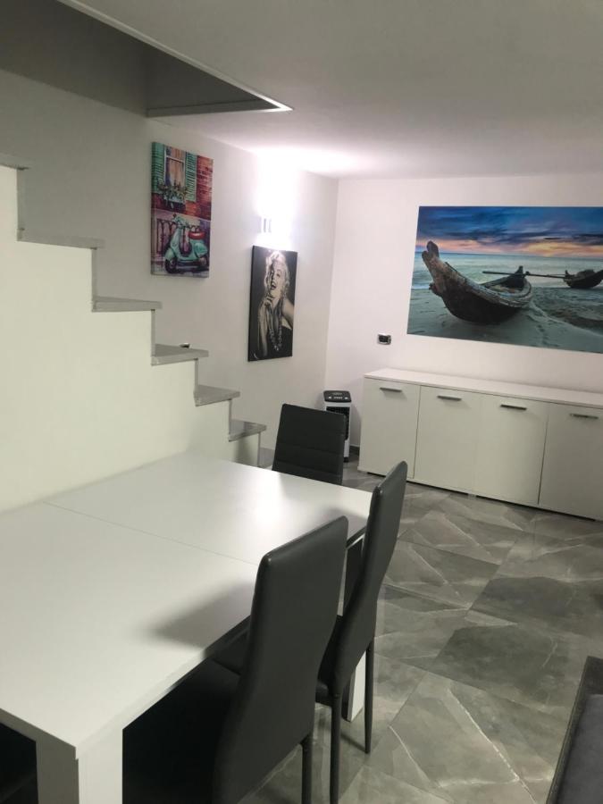 Apartamento Casa Krizia 1 Nápoles Exterior foto